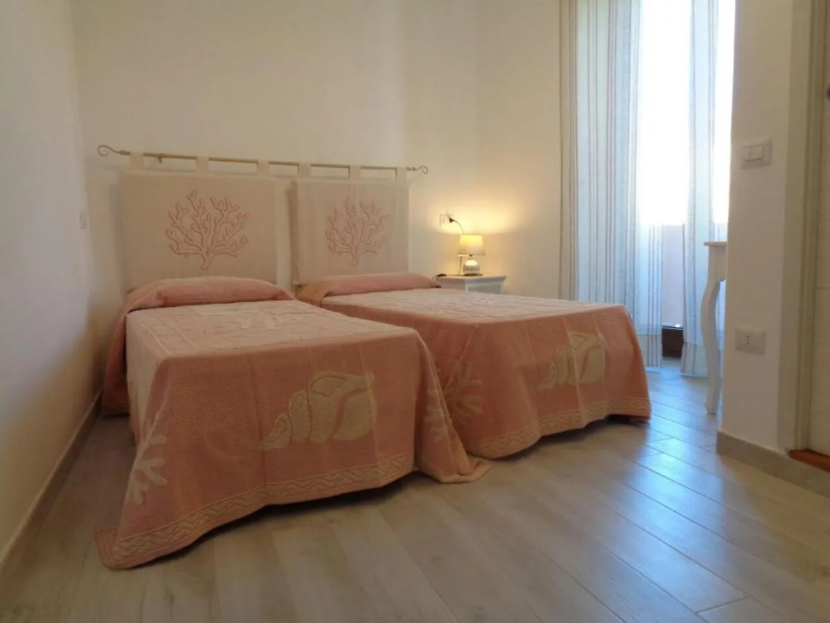 Gasthof Sardinia-Holiday Spargi Suite & Rooms La Maddalena  Italien